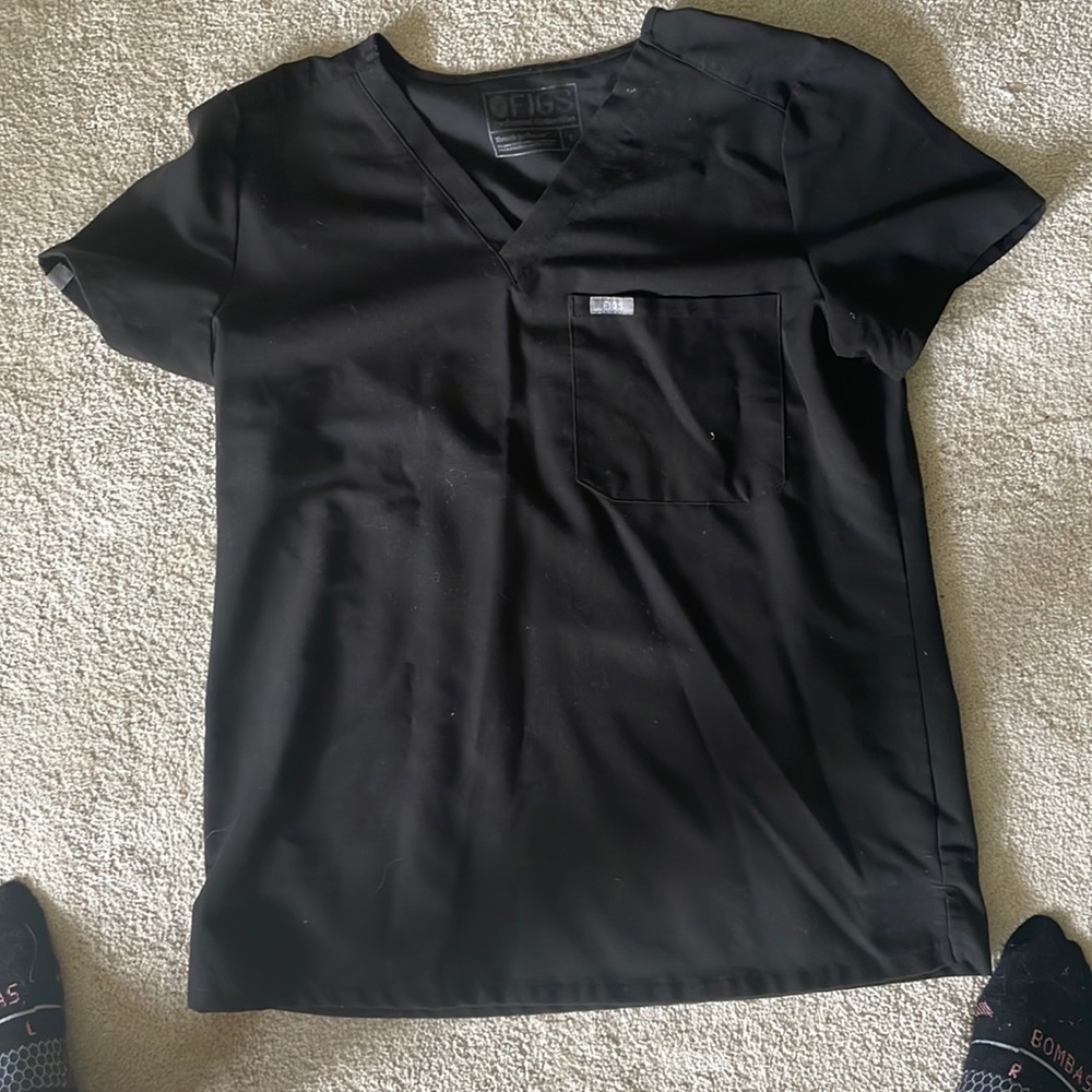 Figs Scrub Top